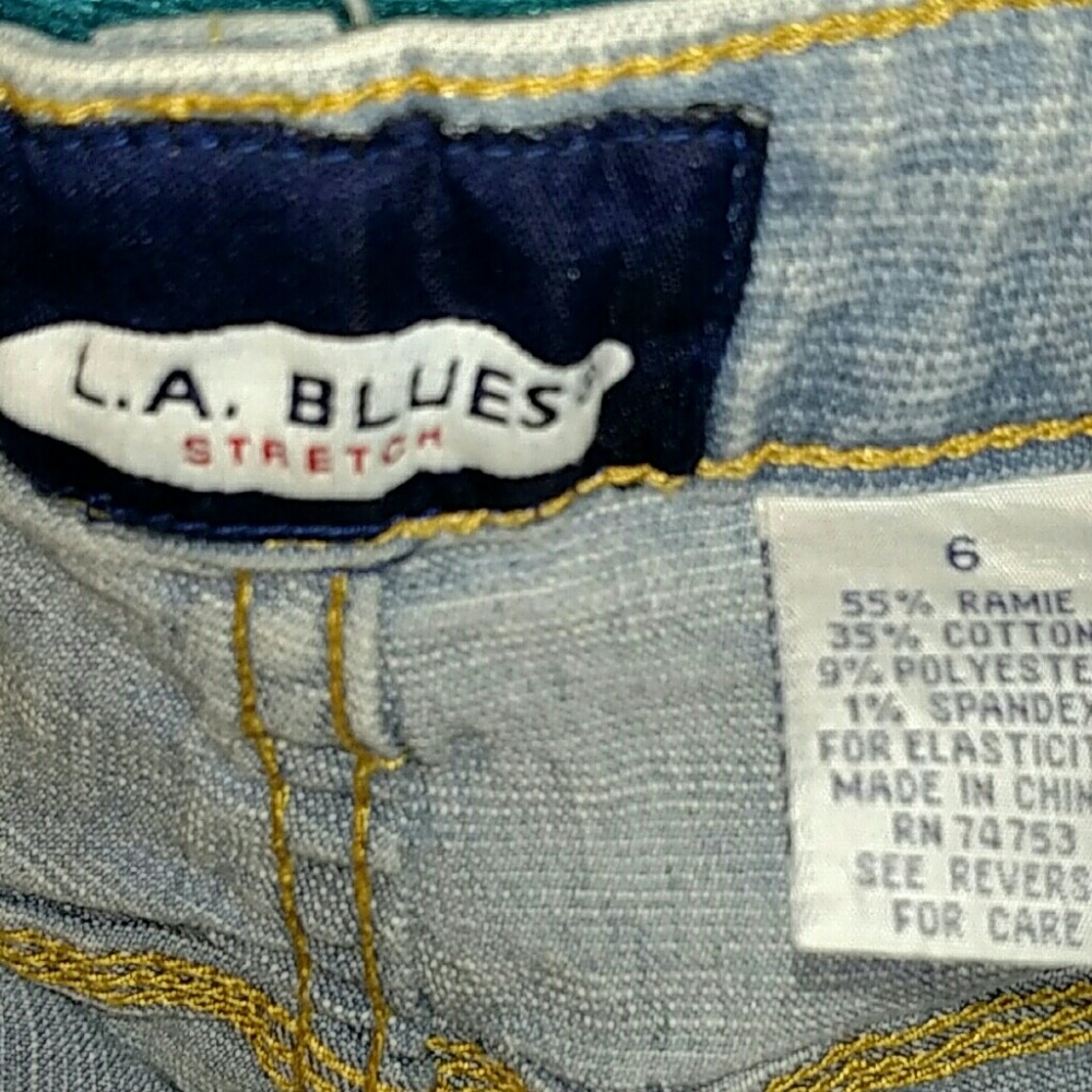 L.A. Blues Stretch Rhinestone Jeans - Picture 5 of 5